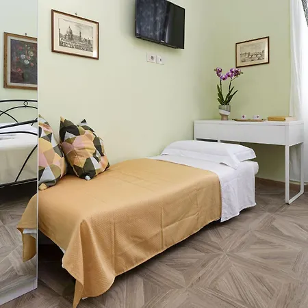 Vendégház Cadorna In *